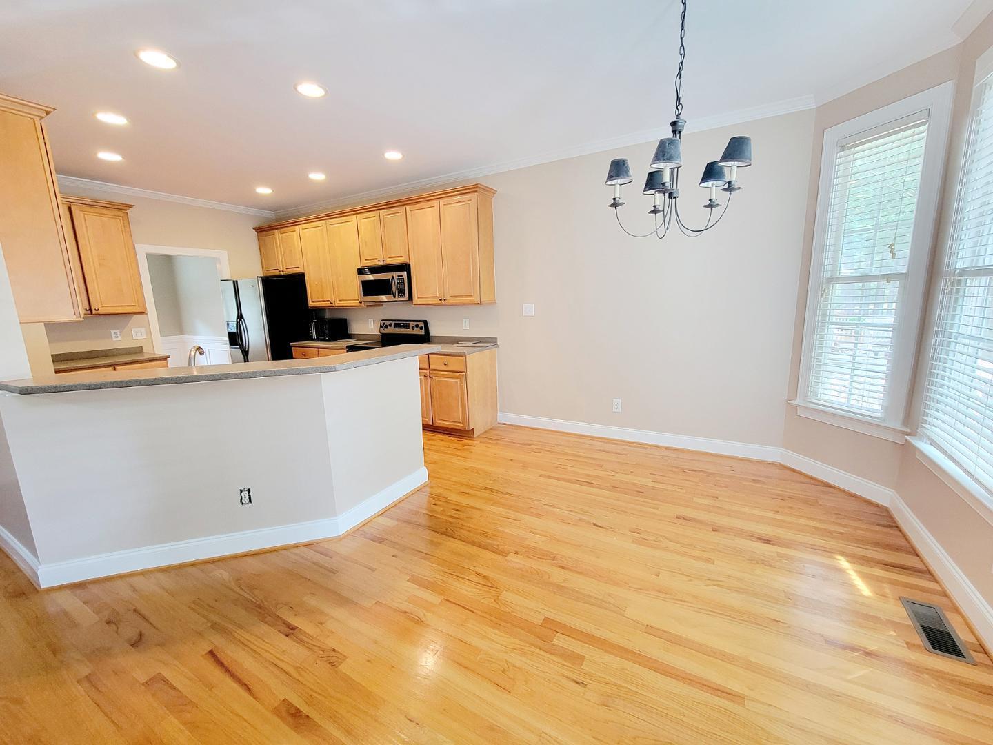 property viewer photo 18