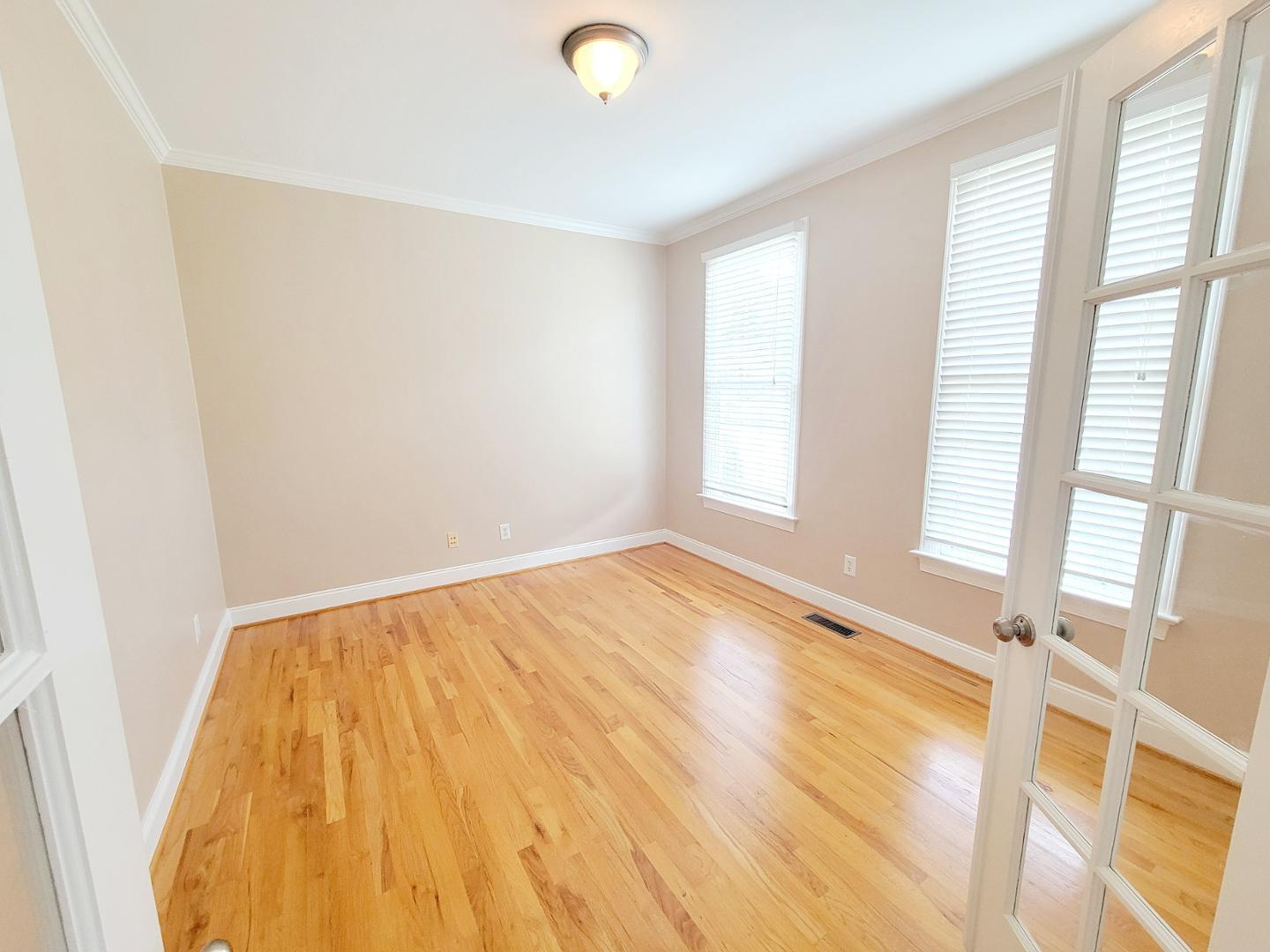 property viewer photo 3