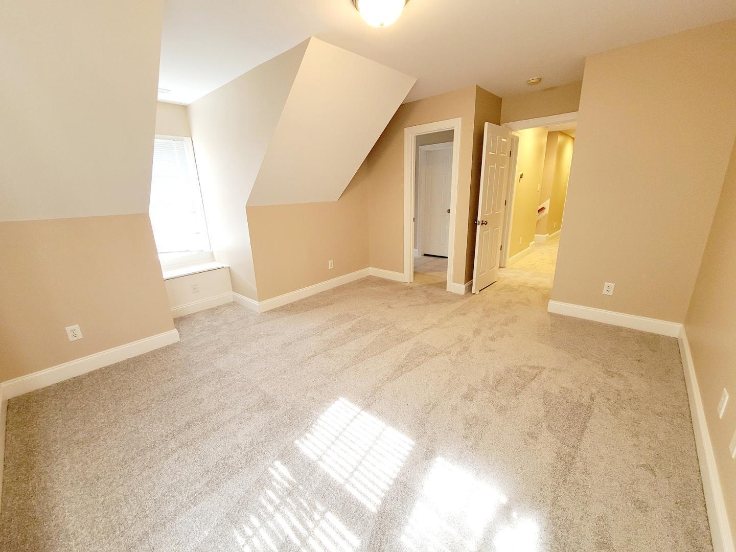 property viewer photo 36