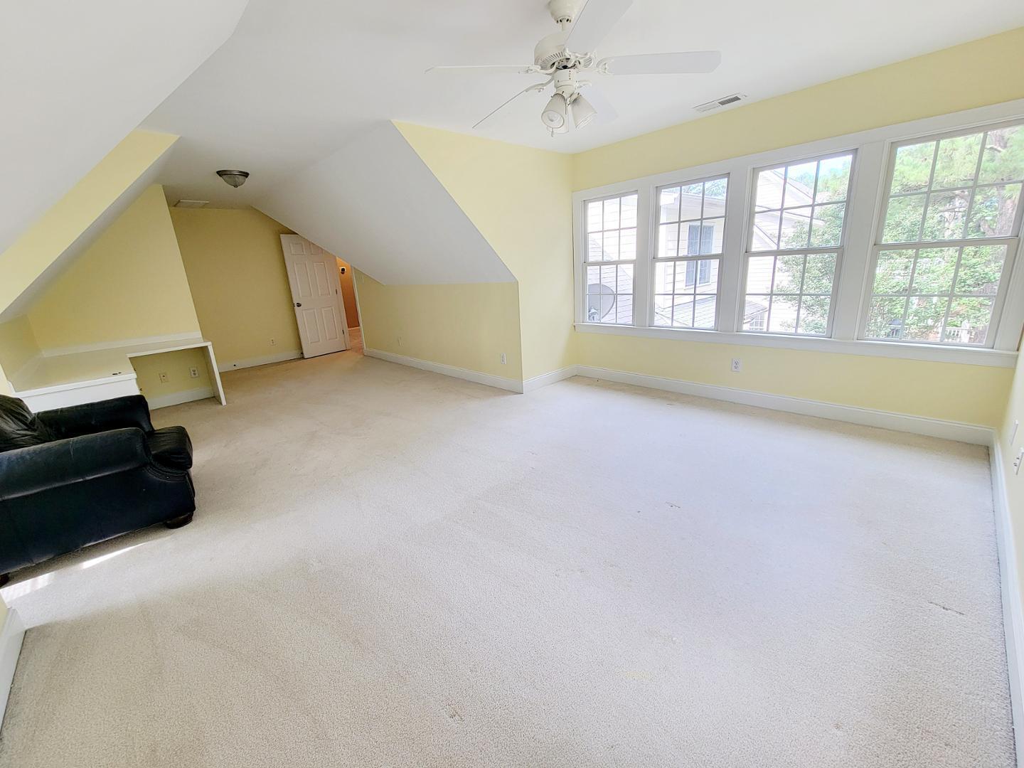 property viewer photo 45