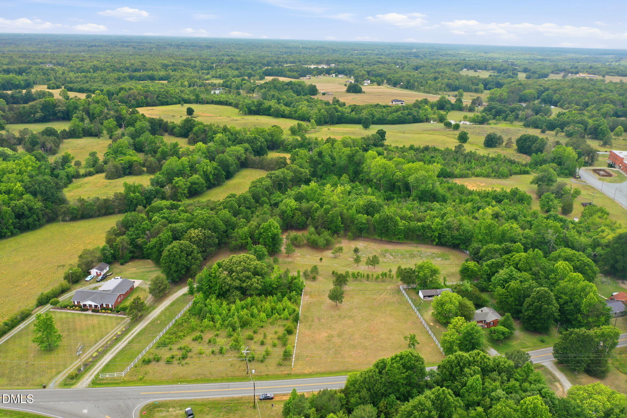 main property photo 8