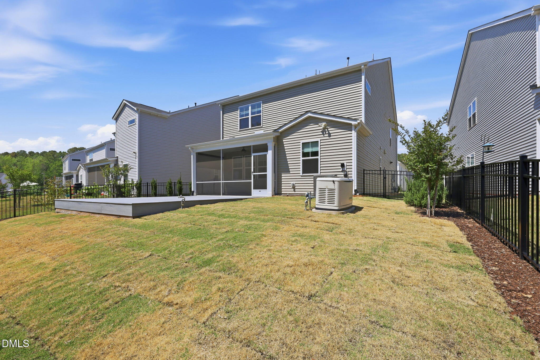 main property photo 37