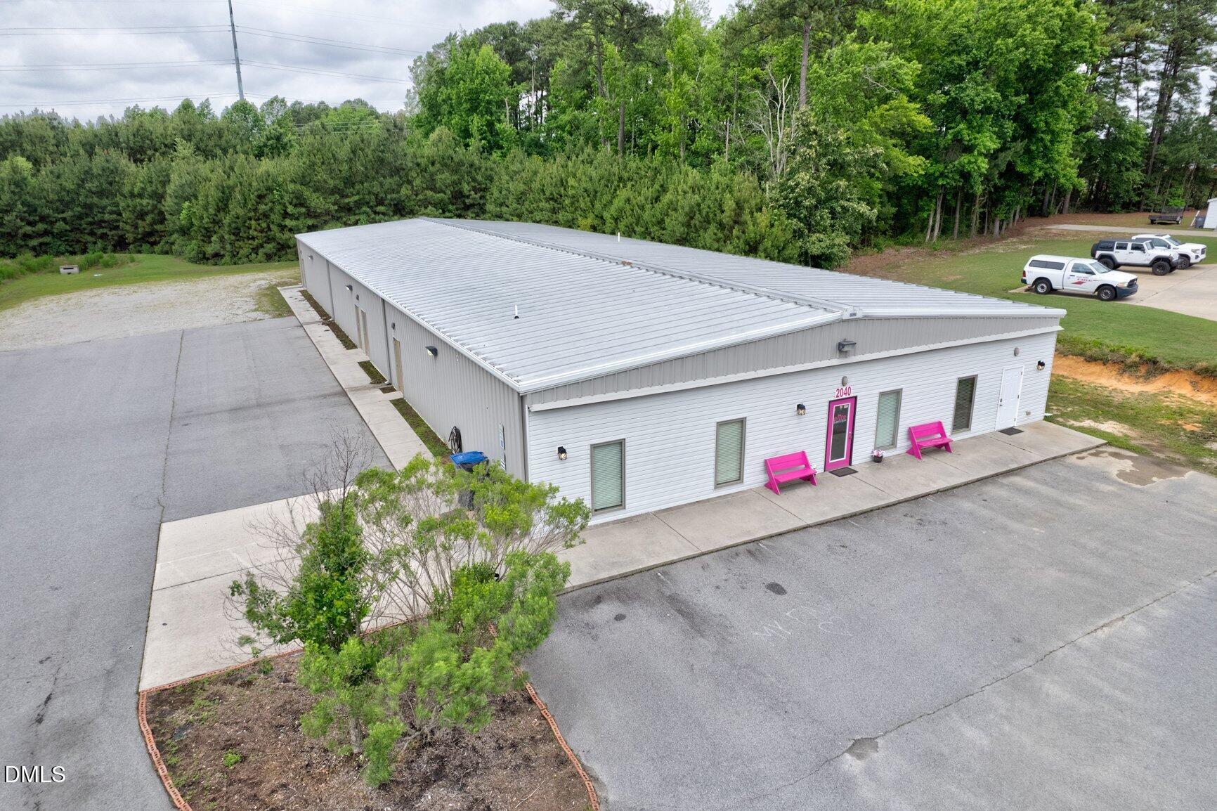 main property photo 3