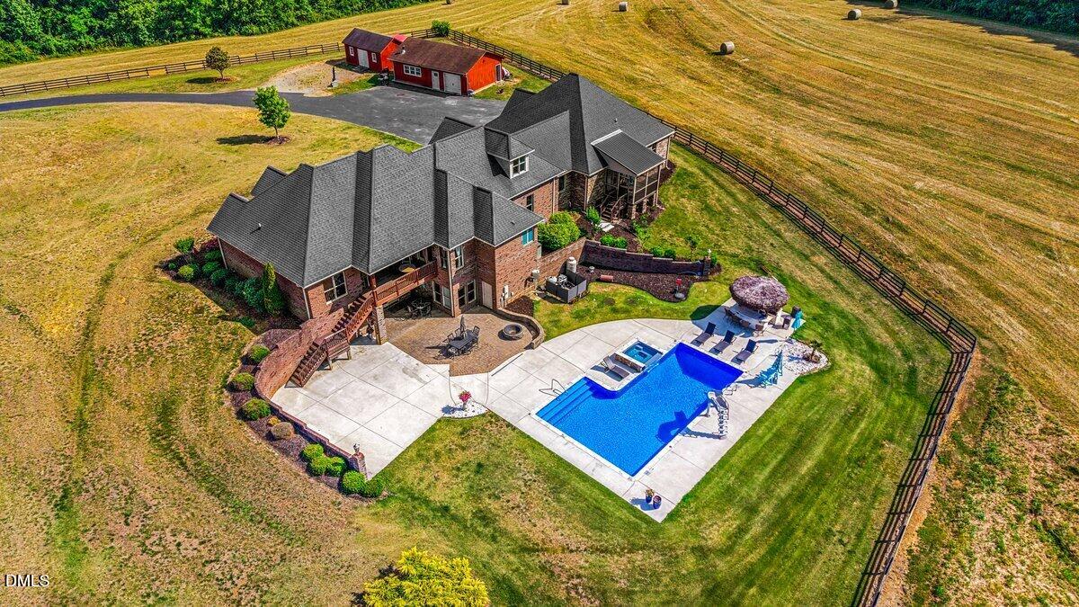 main property photo 50