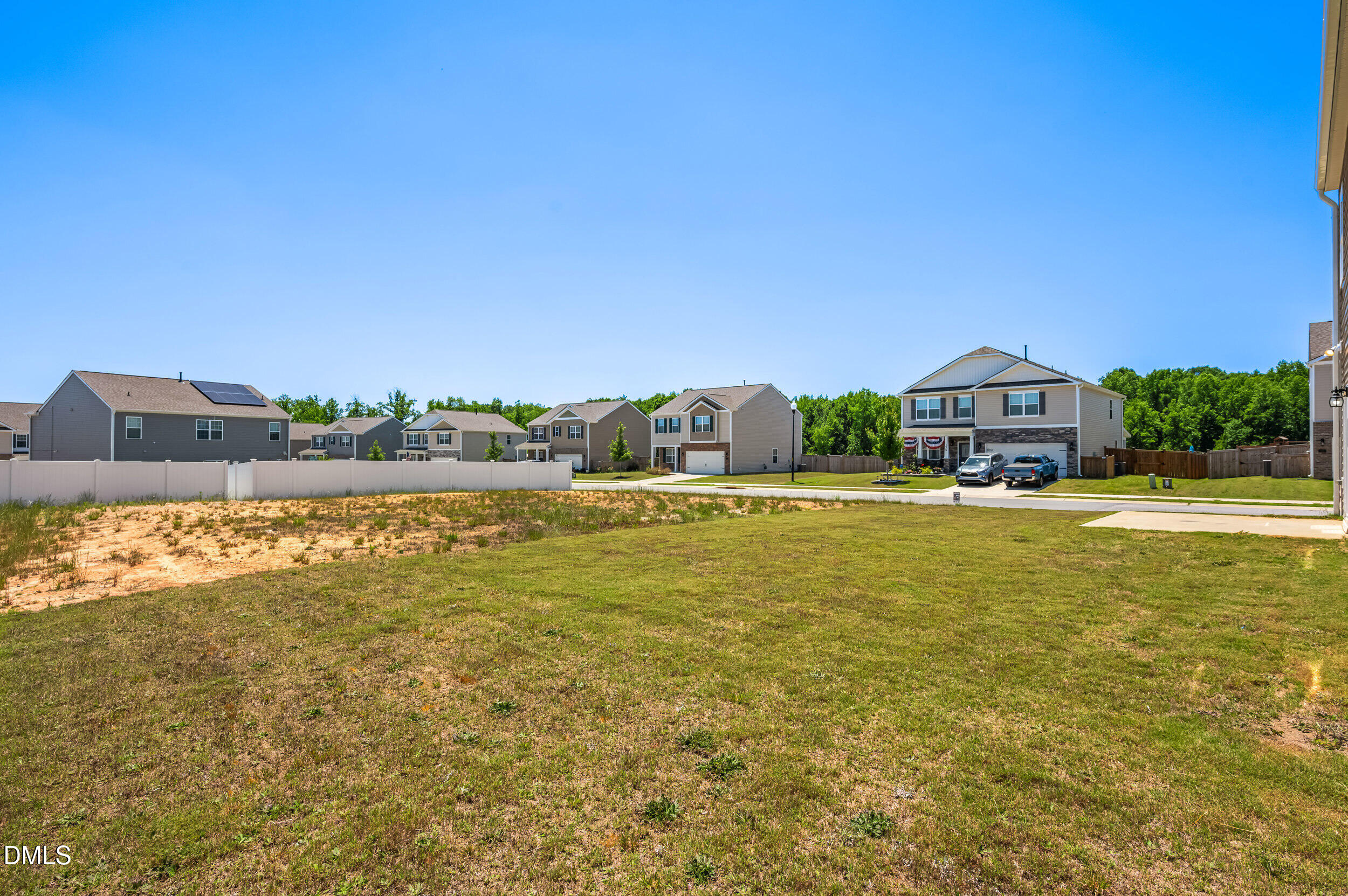 main property photo 31