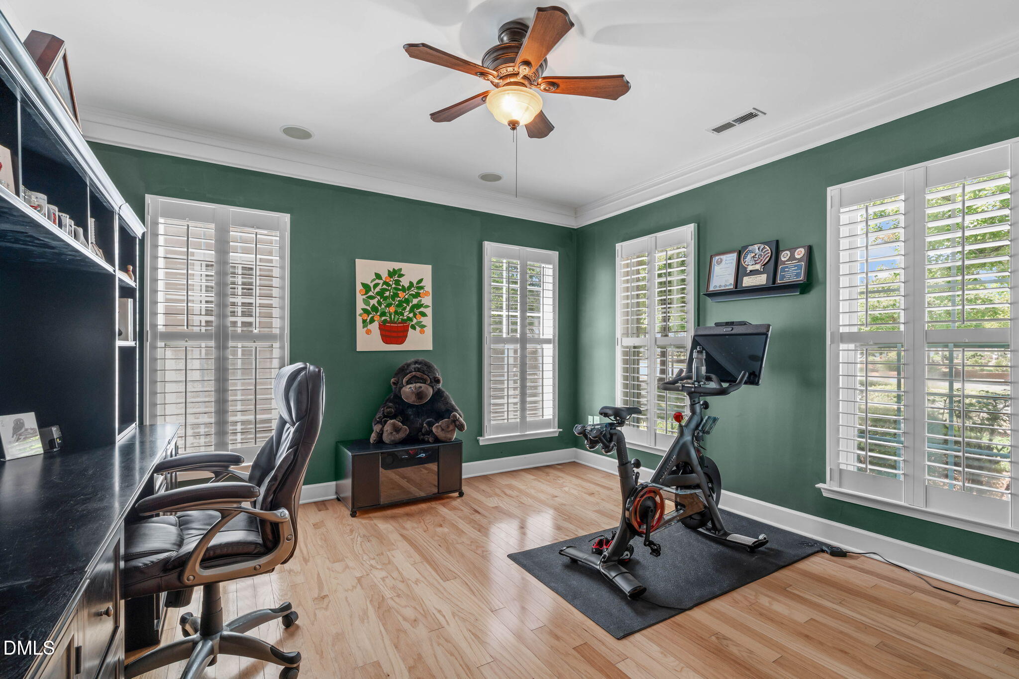 main property photo 6