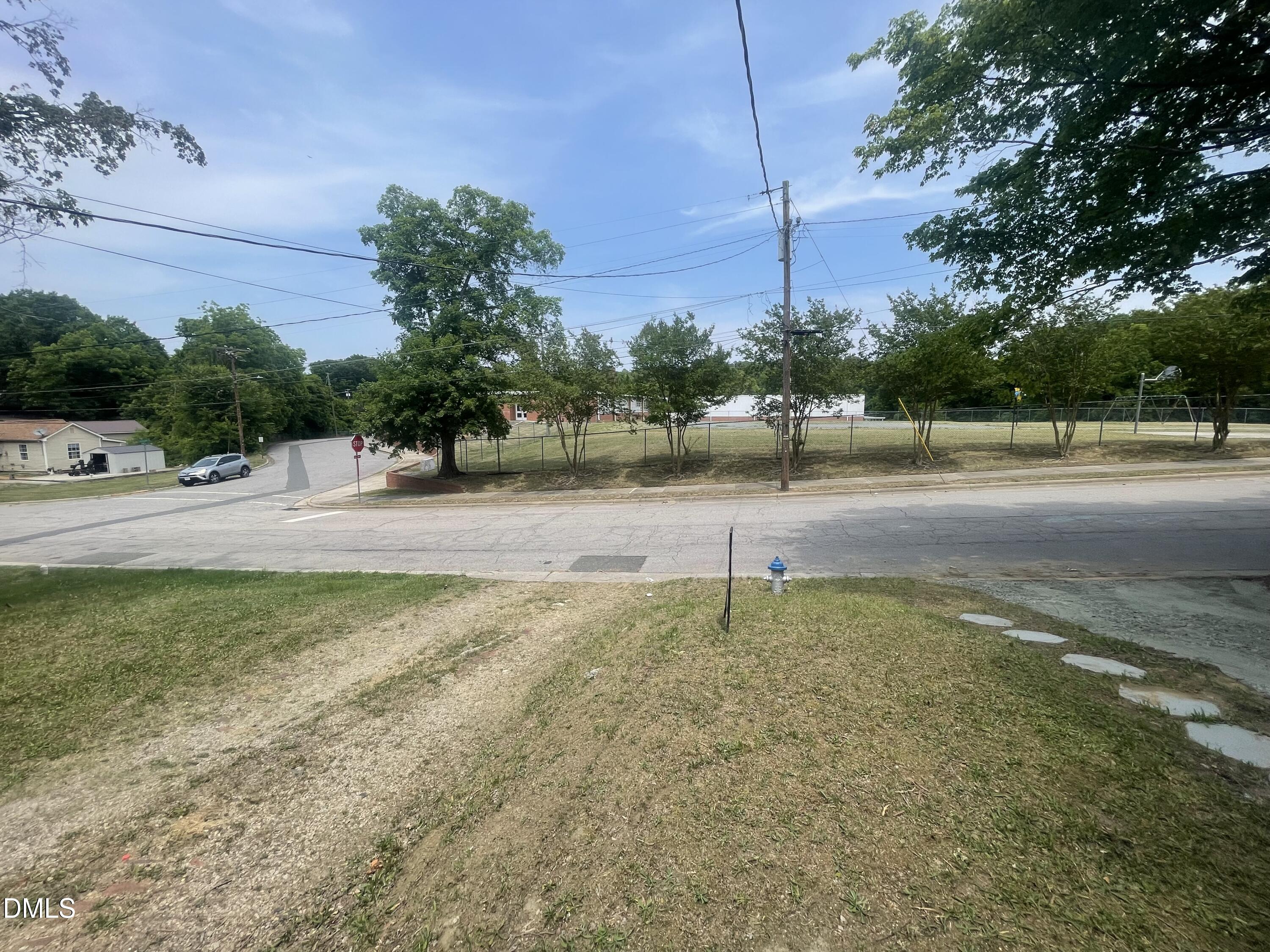 main property photo 18