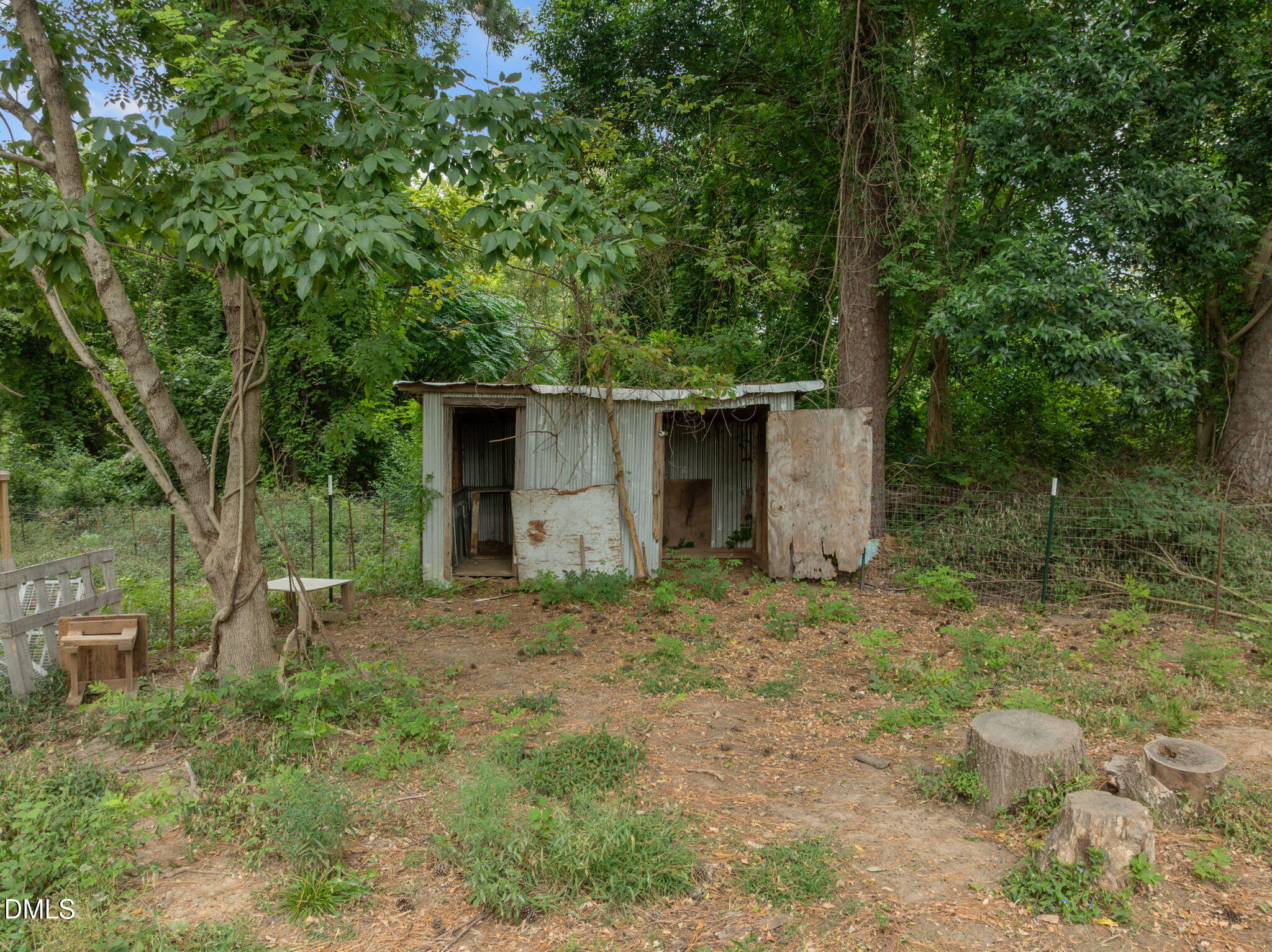 main property photo 22