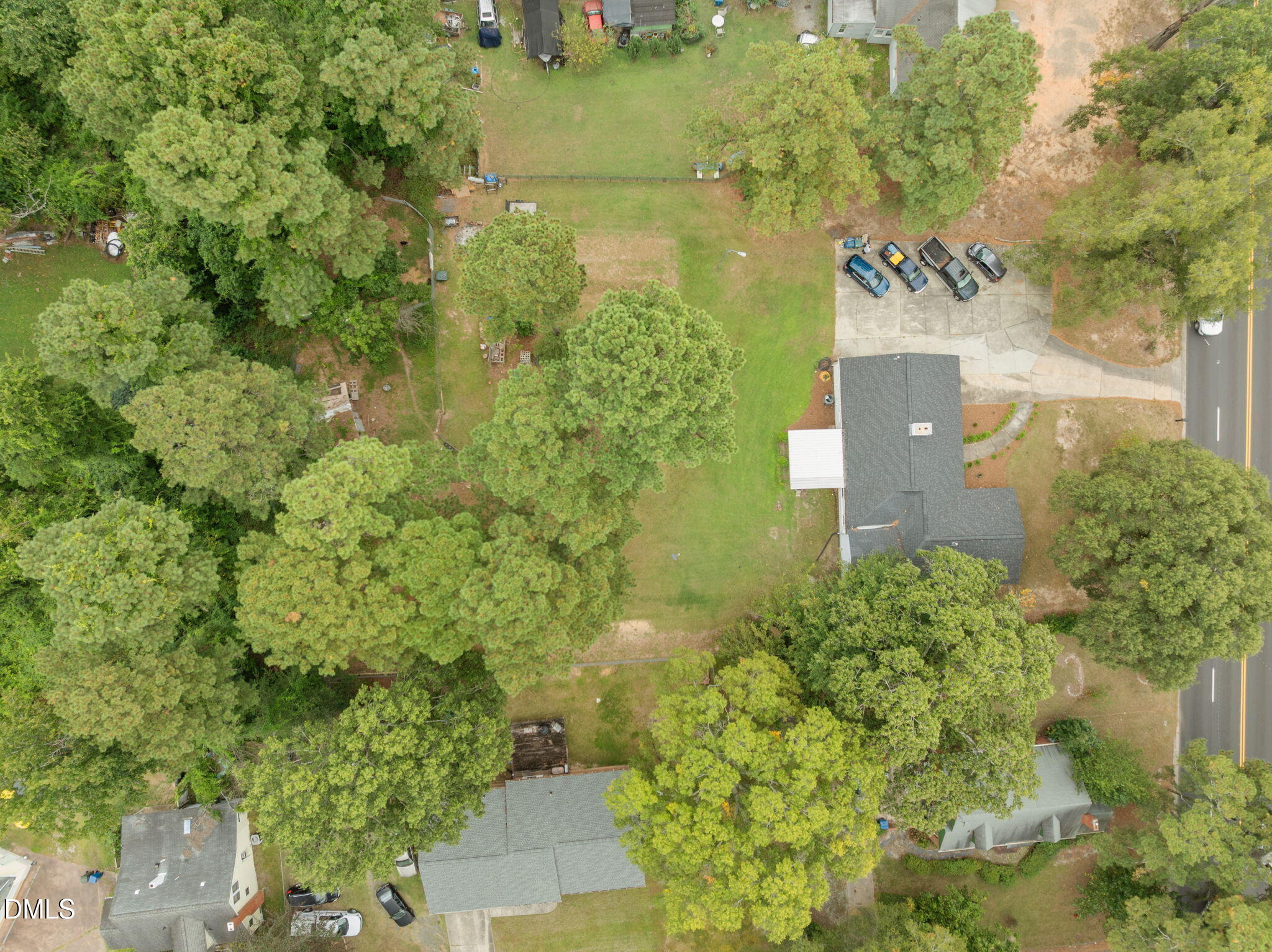 main property photo 25