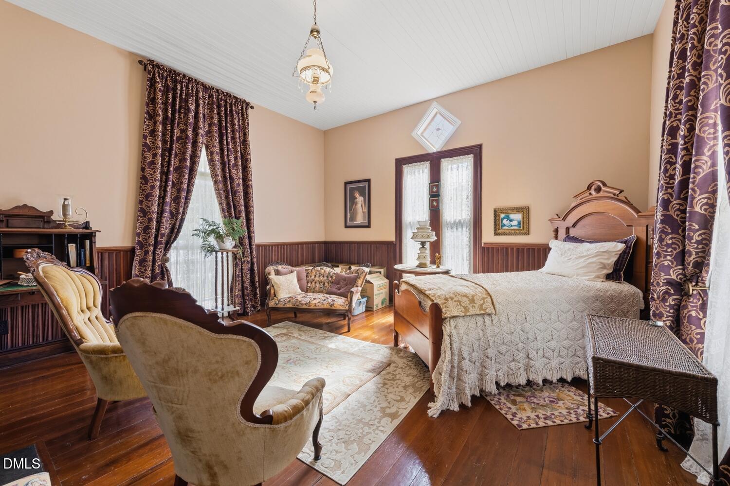 main property photo 26