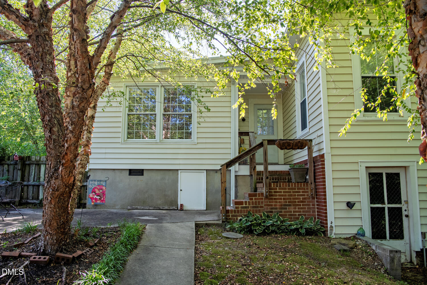 main property photo 54