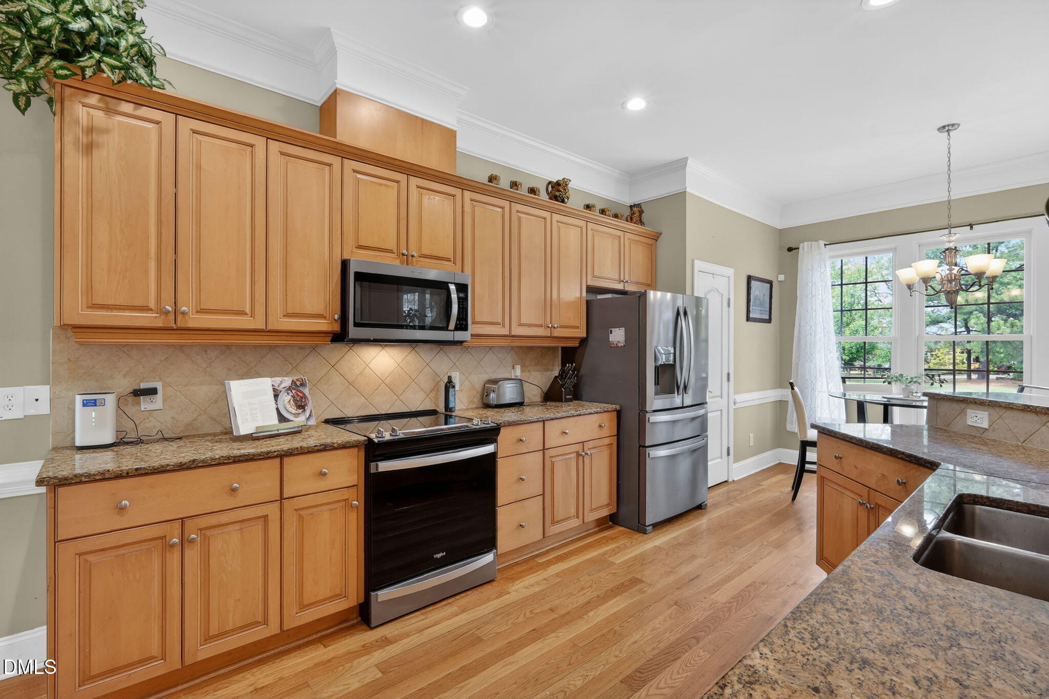 main property photo 14