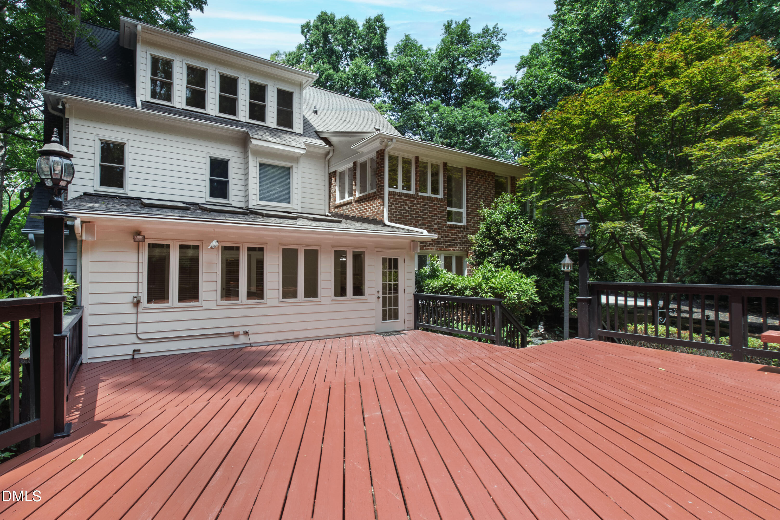 main property photo 60