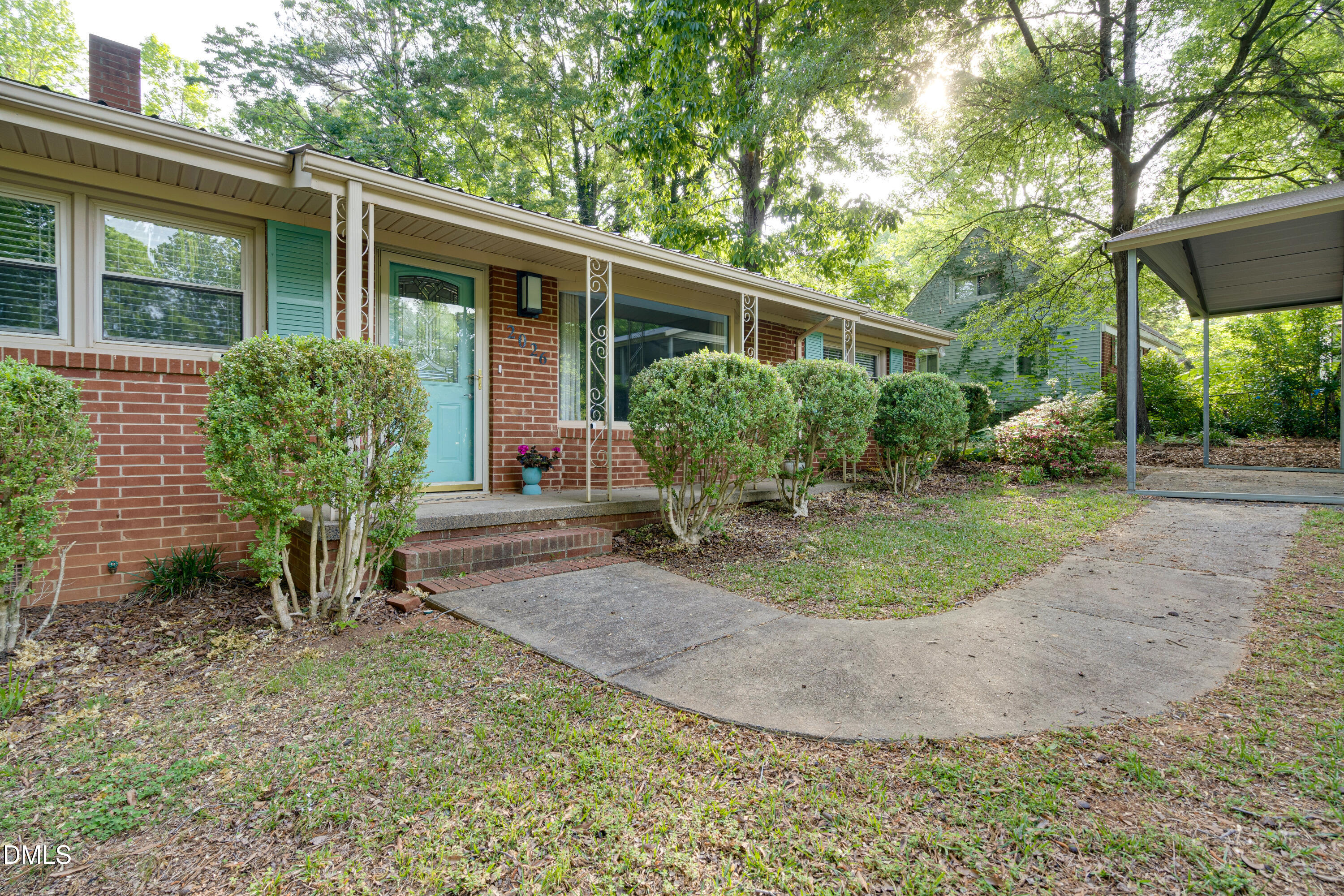 main property photo 3