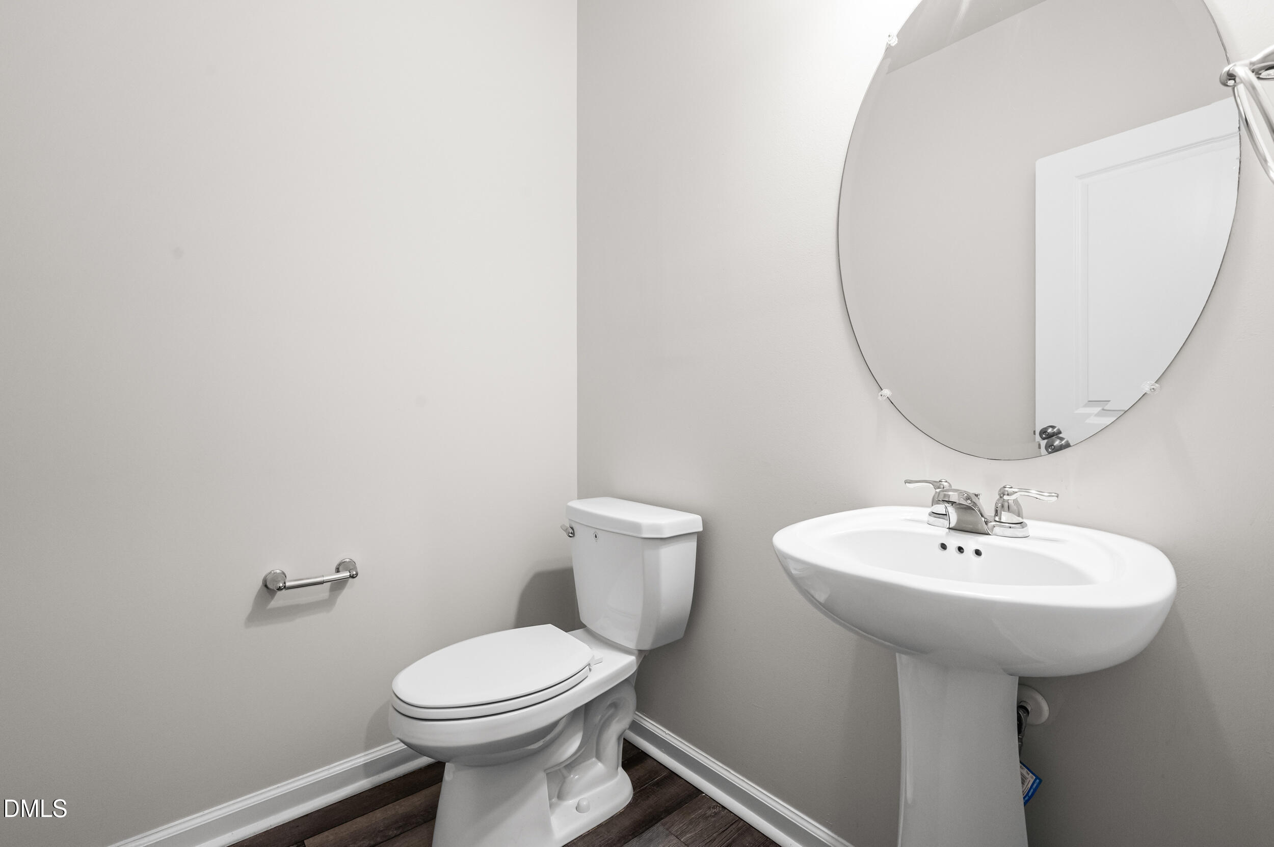 main property photo 17
