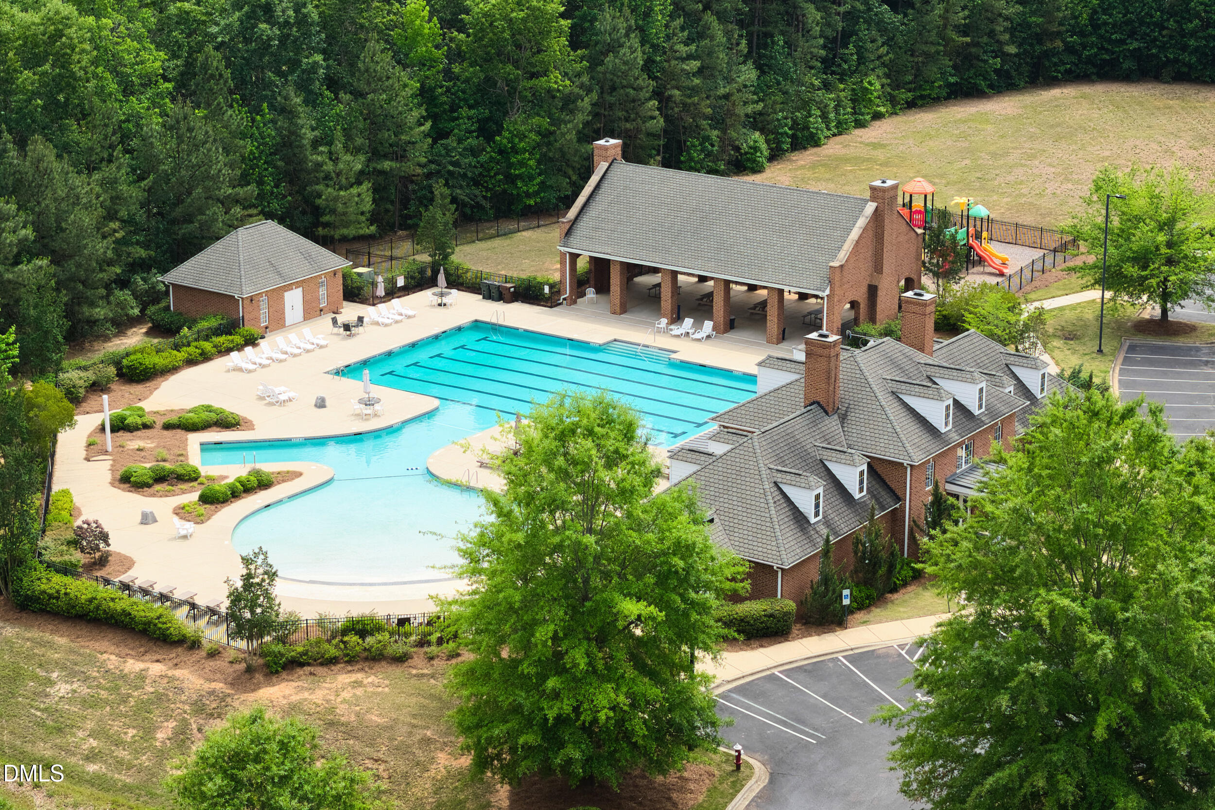 main property photo 43