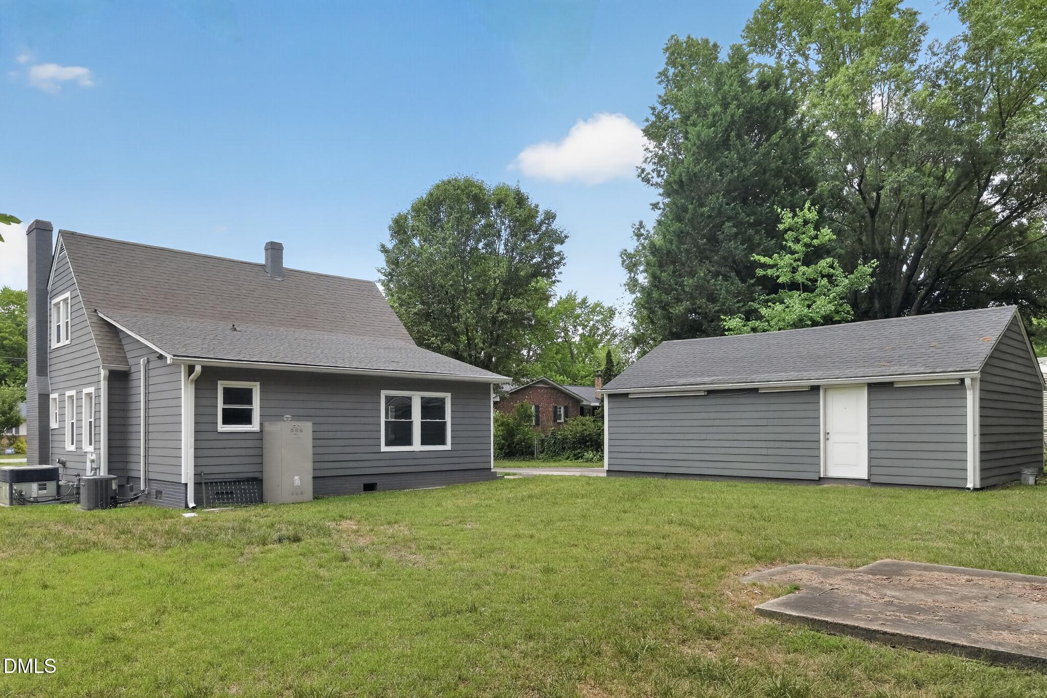 main property photo 33