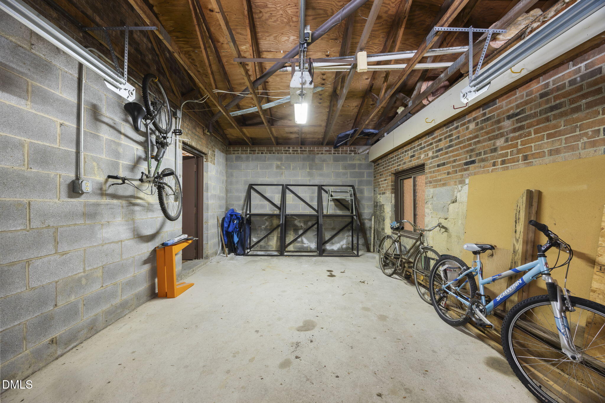 main property photo 59