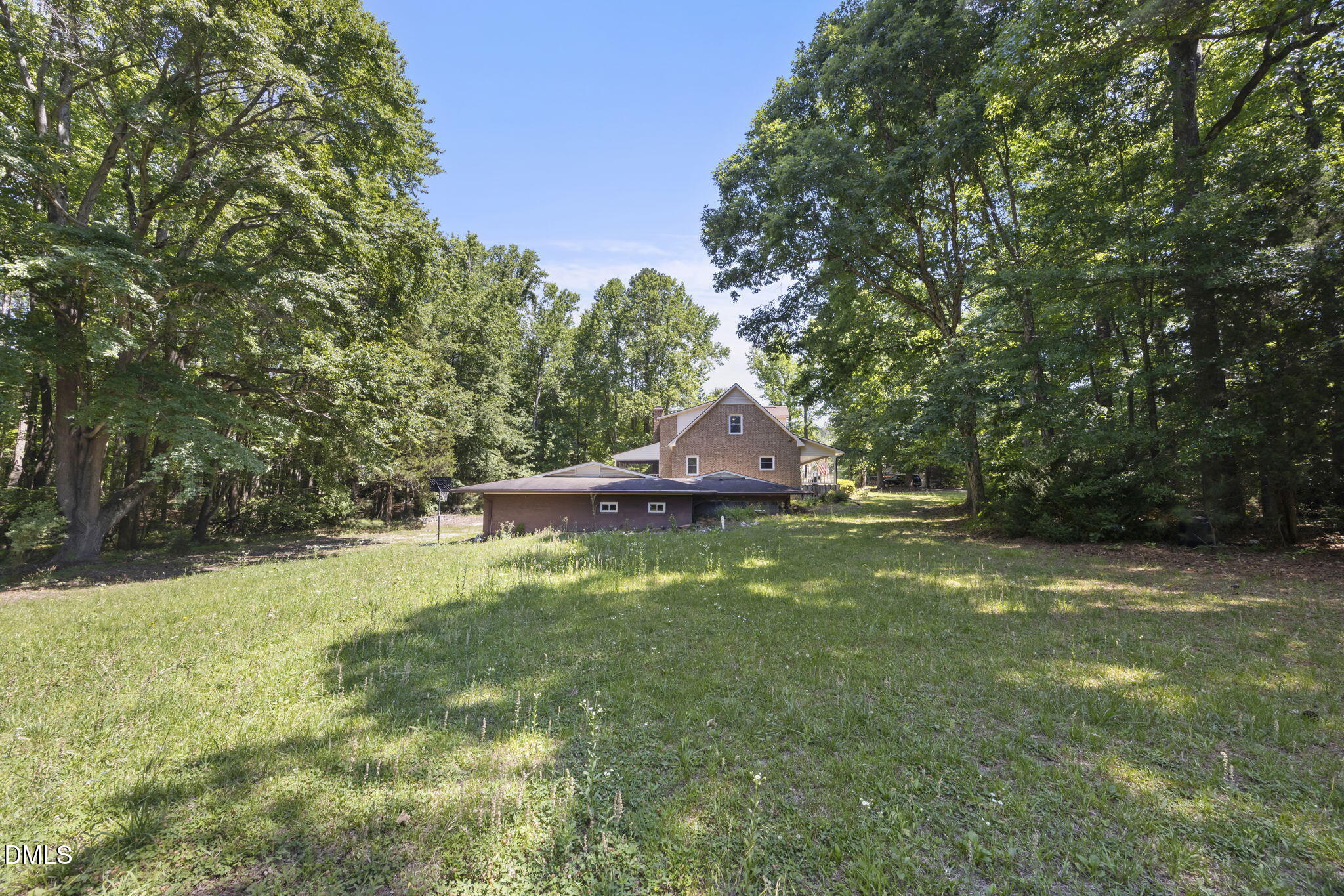 main property photo 7