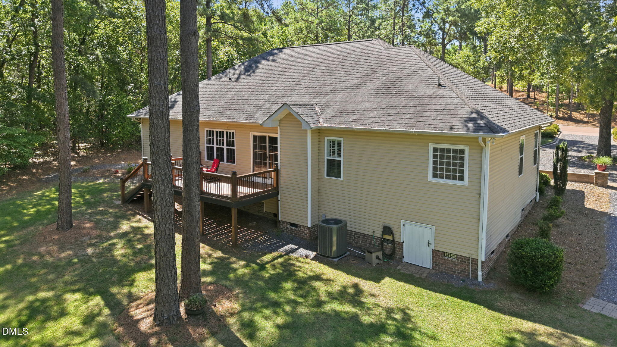main property photo 50