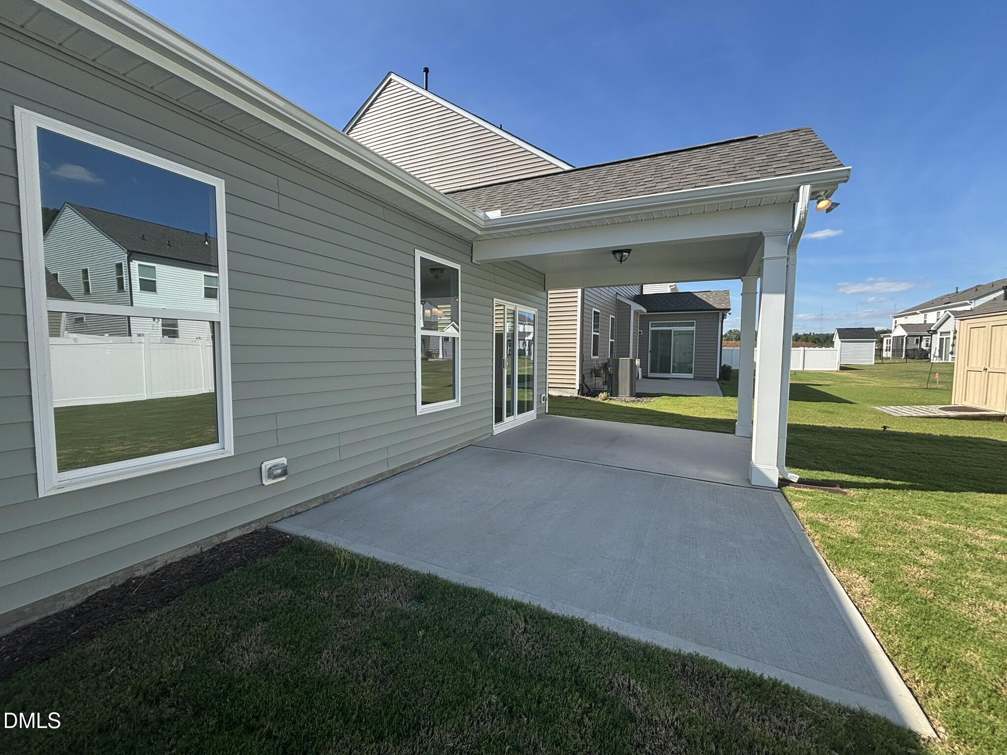 main property photo 24