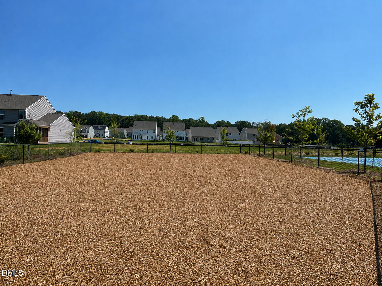 main property photo 33