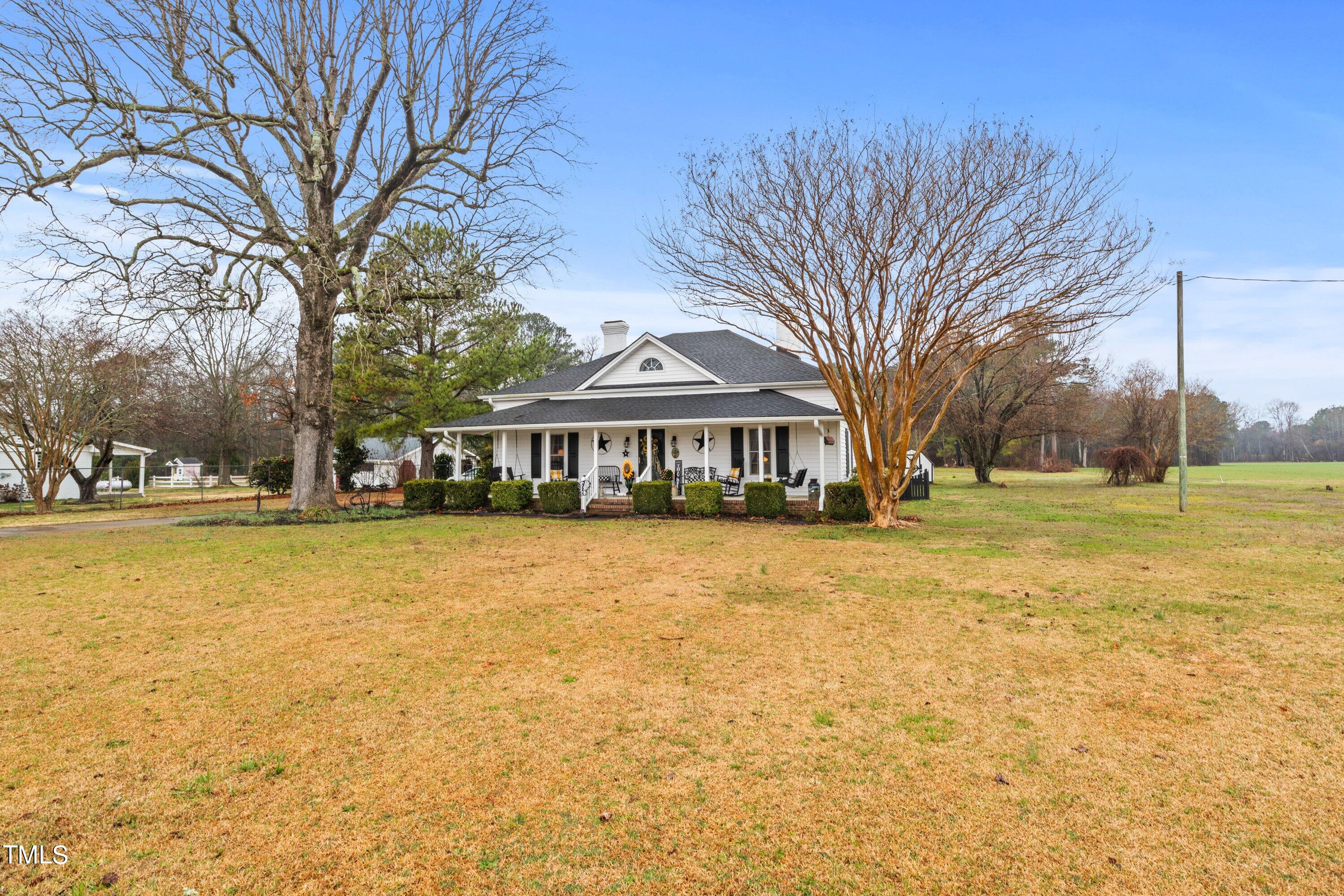main property photo 39