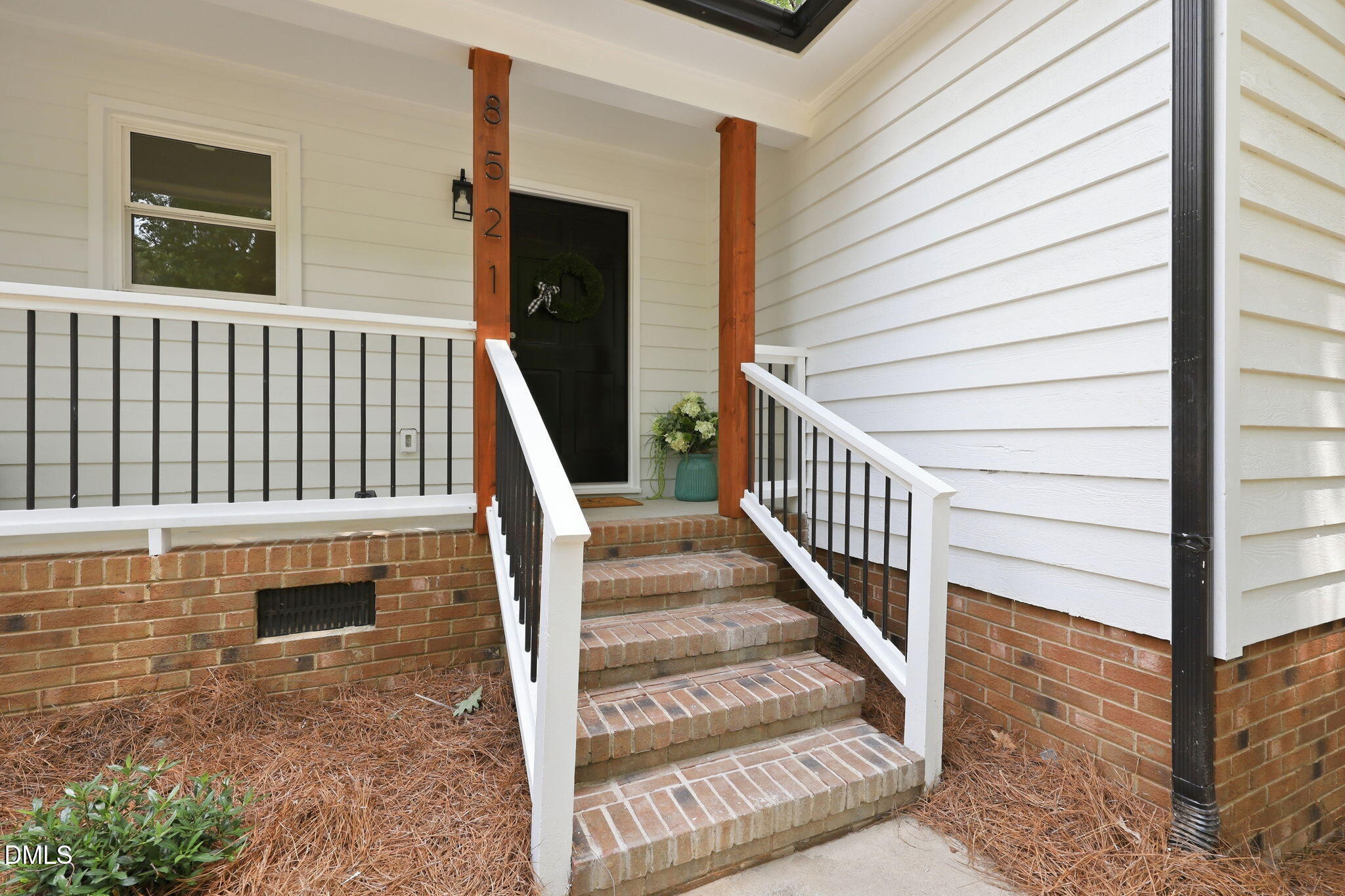 main property photo 48