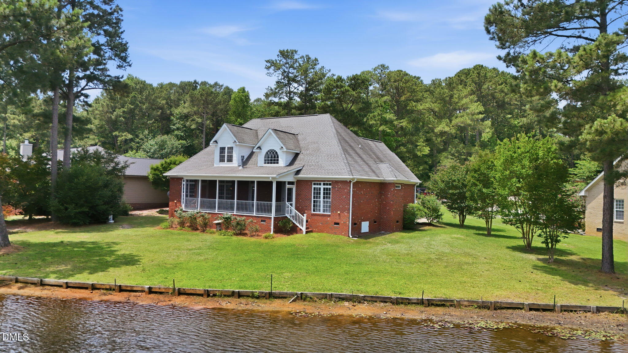 main property photo 41