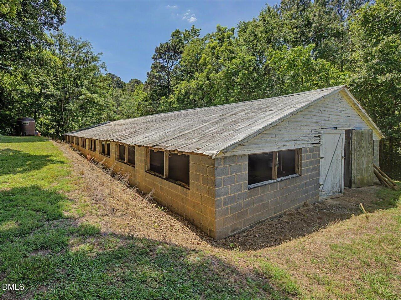 main property photo 15