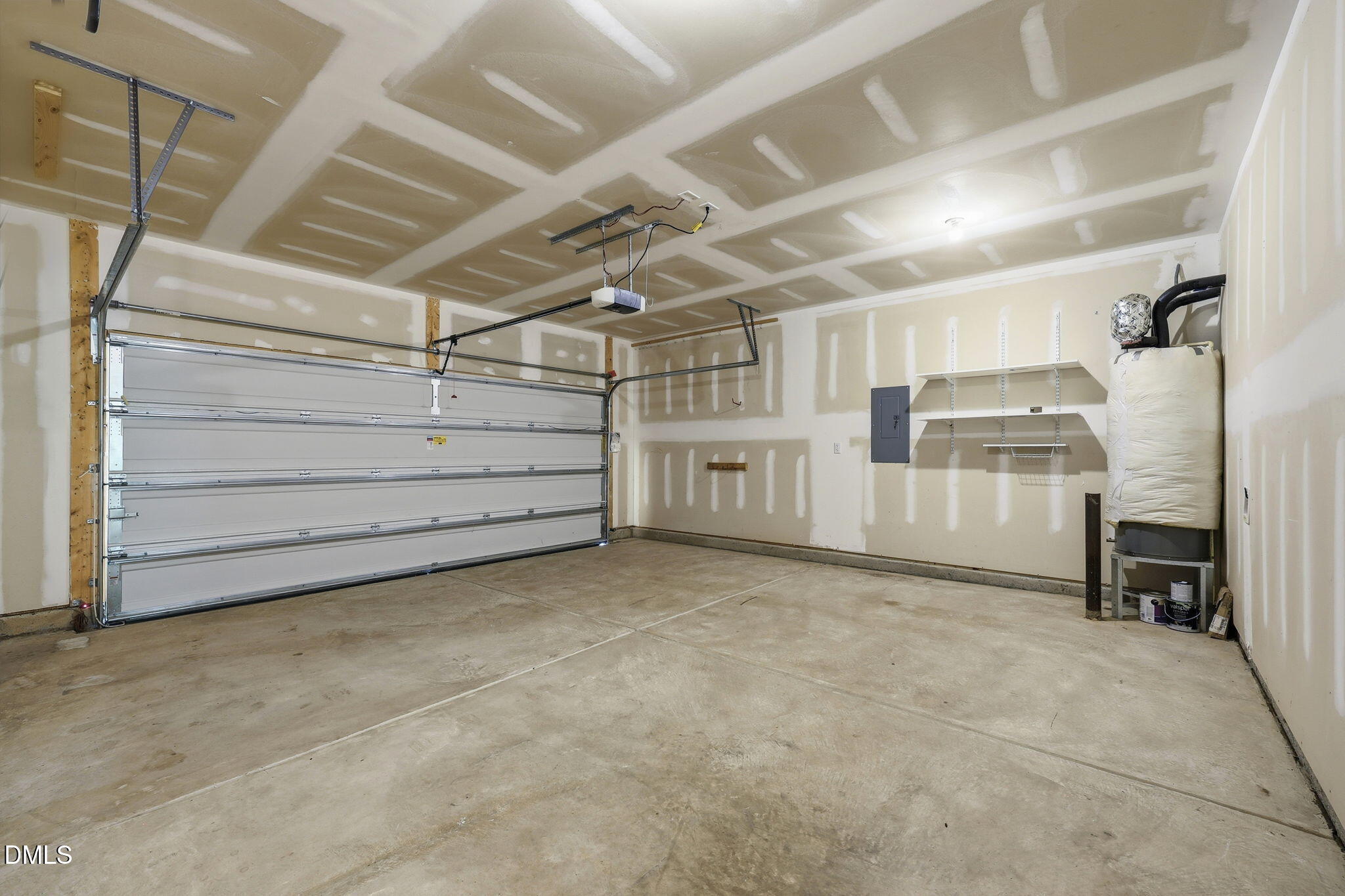 main property photo 47