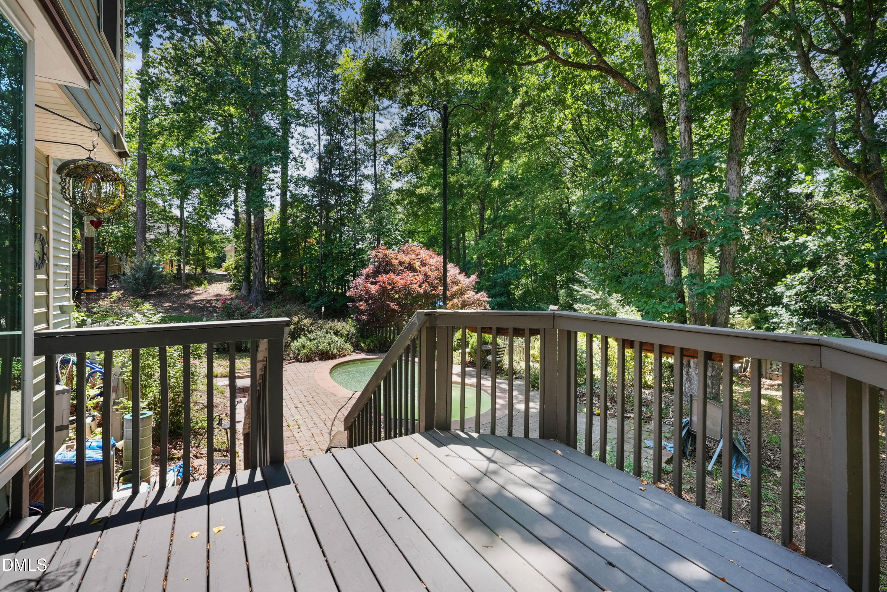main property photo 17