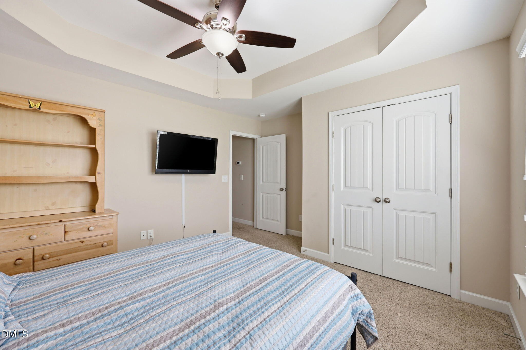 main property photo 25