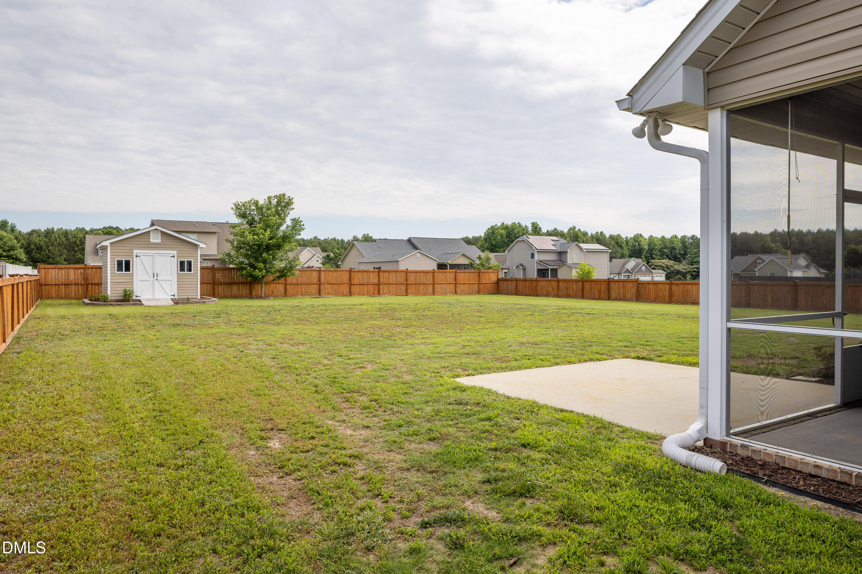 main property photo 32