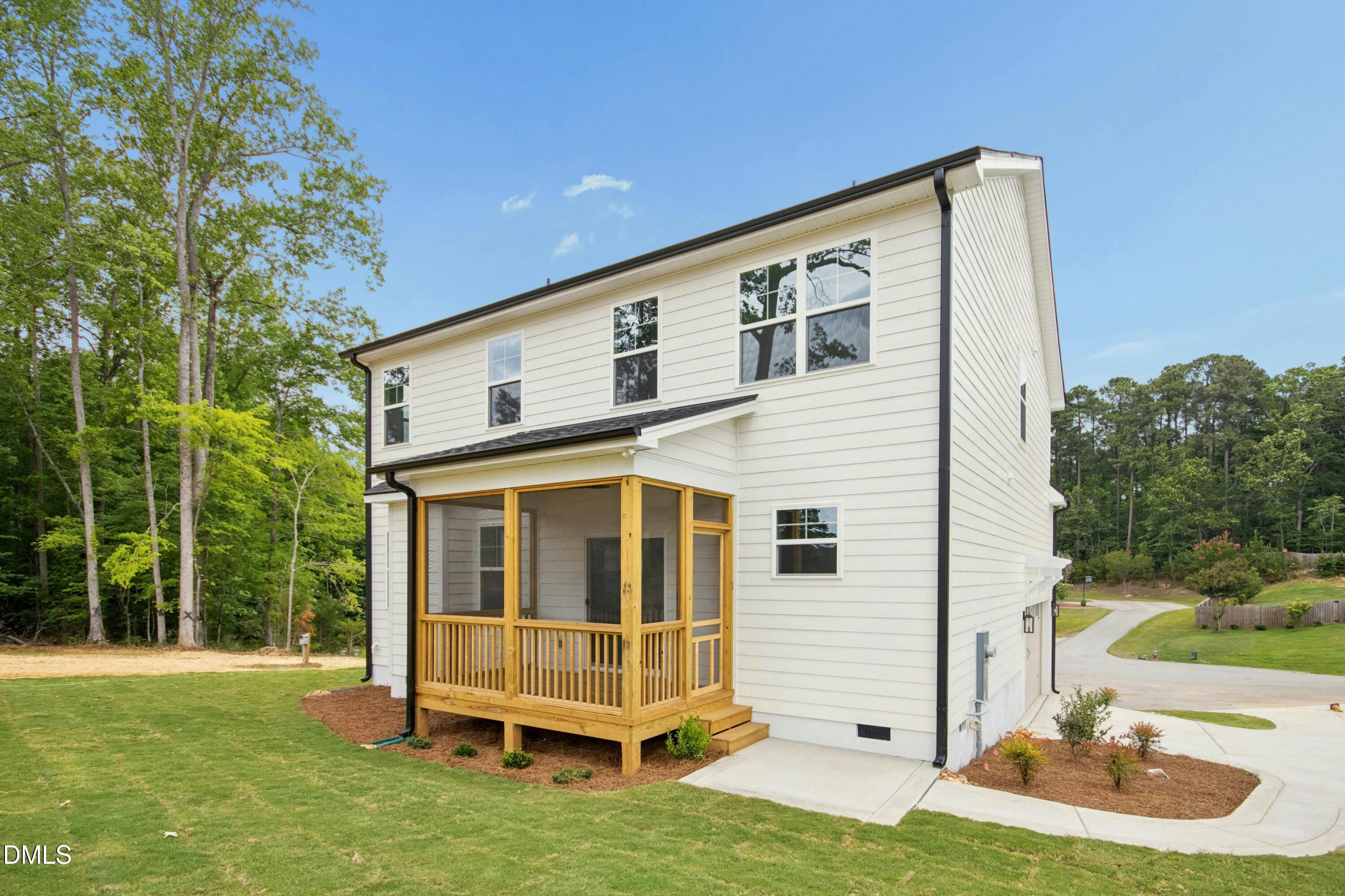 main property photo 29