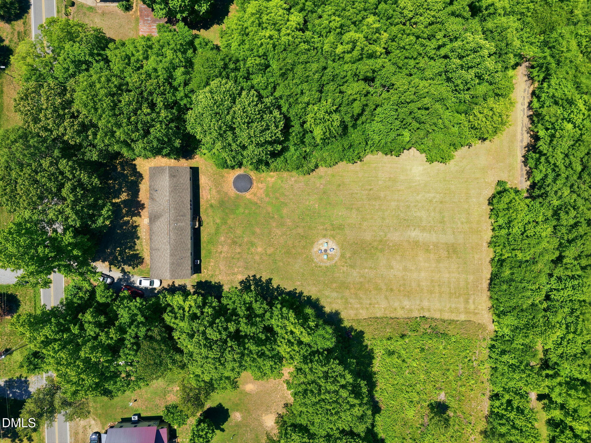 main property photo 40