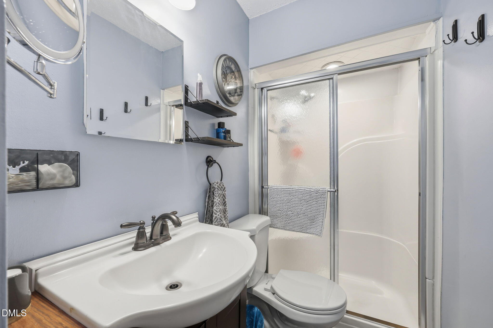 main property photo 22