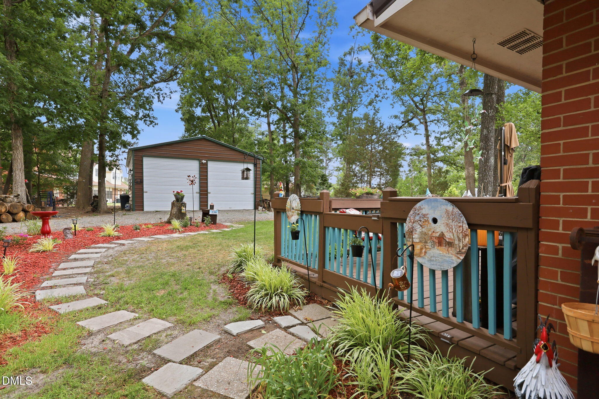 main property photo 36