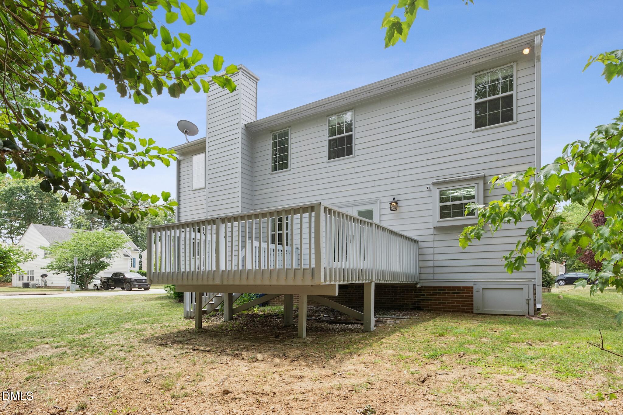 main property photo 32