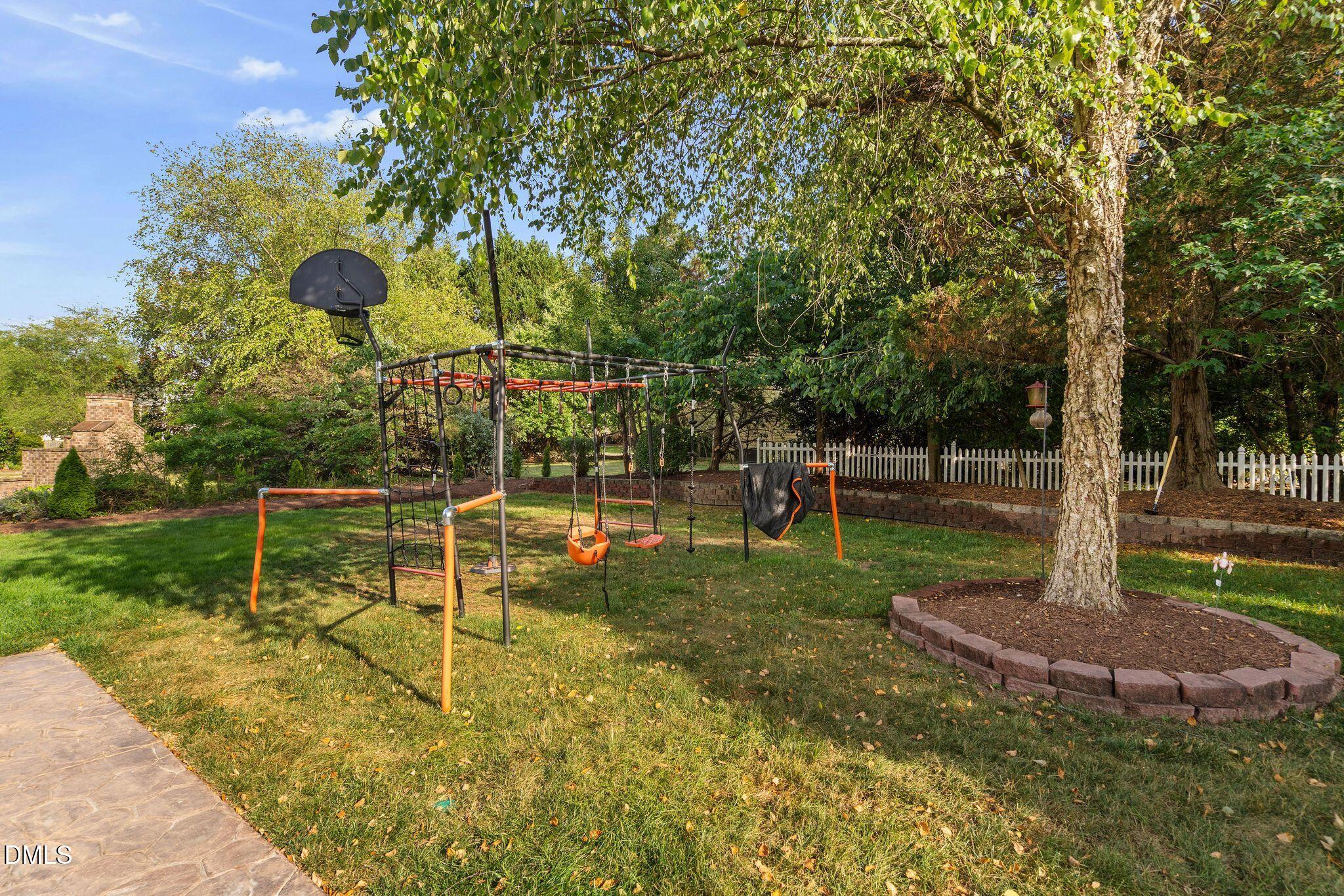main property photo 77