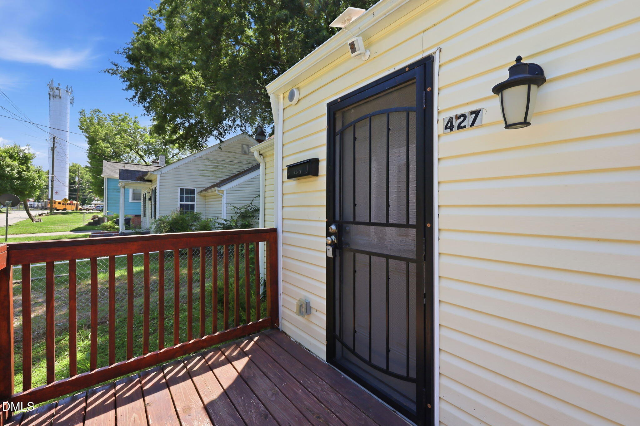 main property photo 3