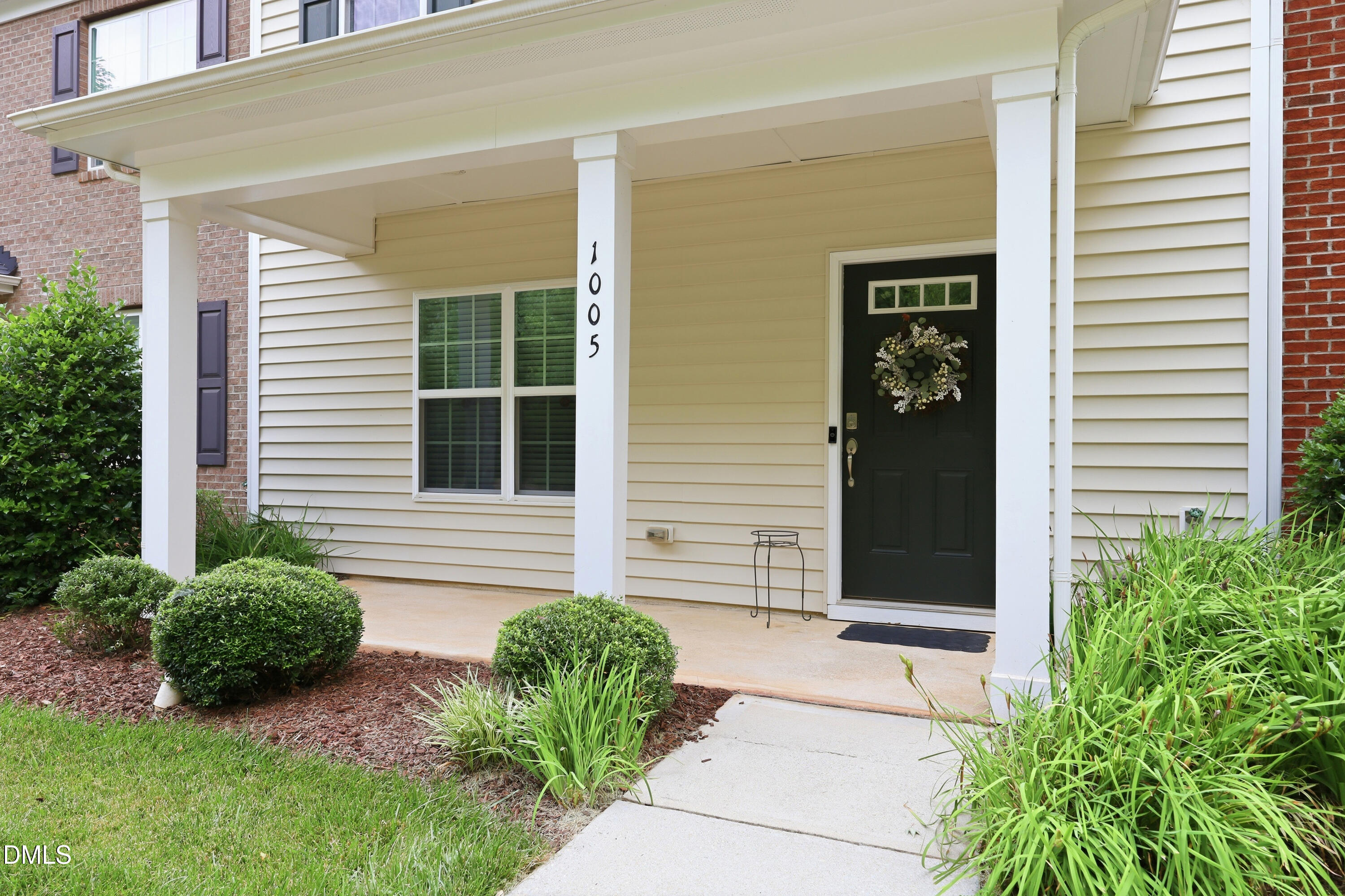main property photo 40