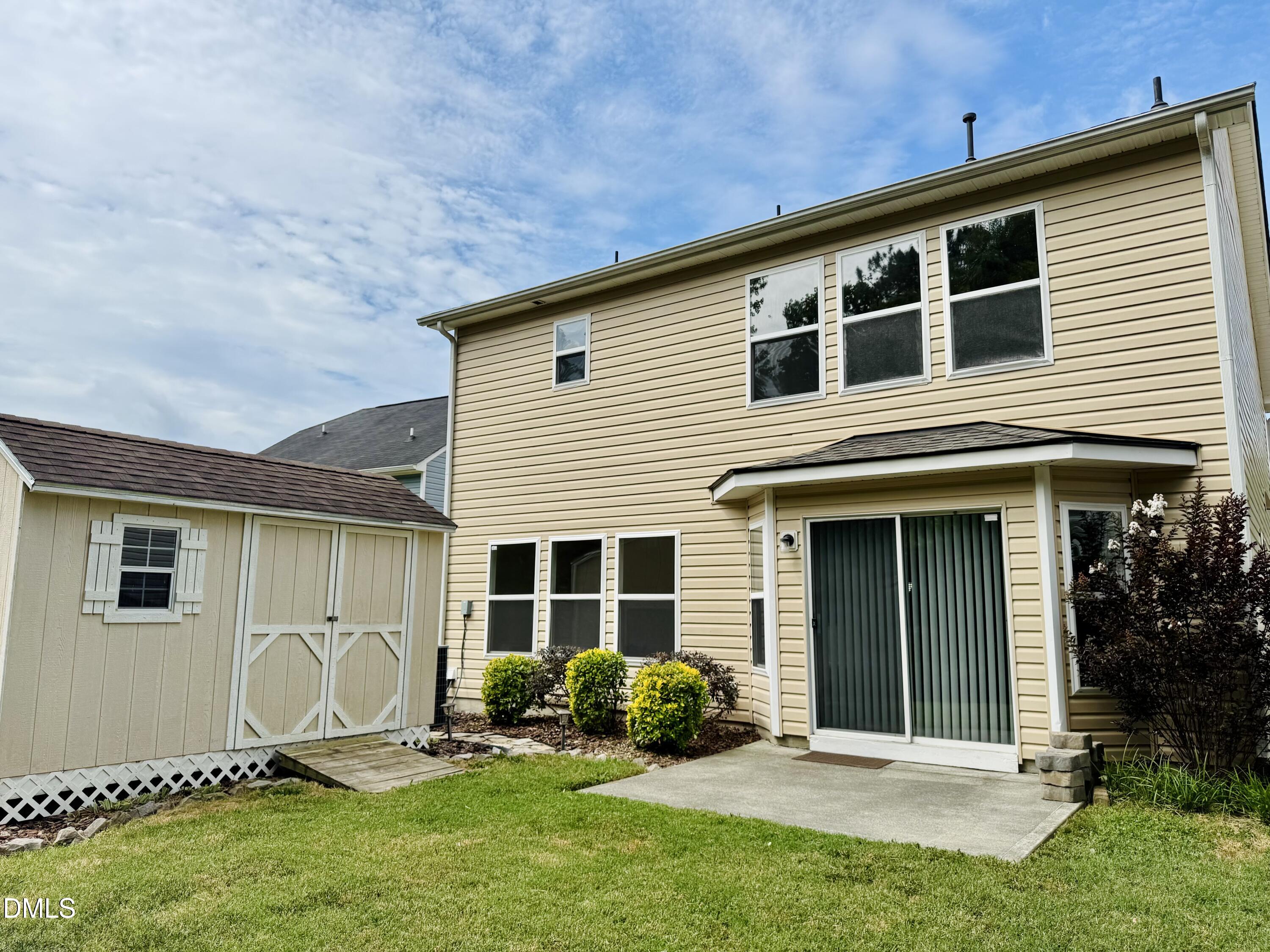 main property photo 3
