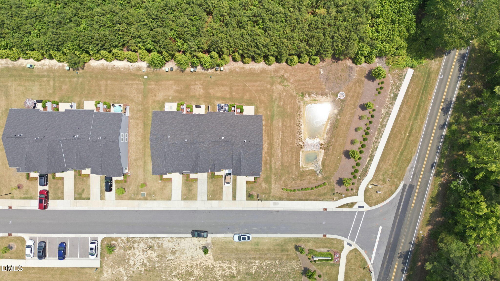 main property photo 40