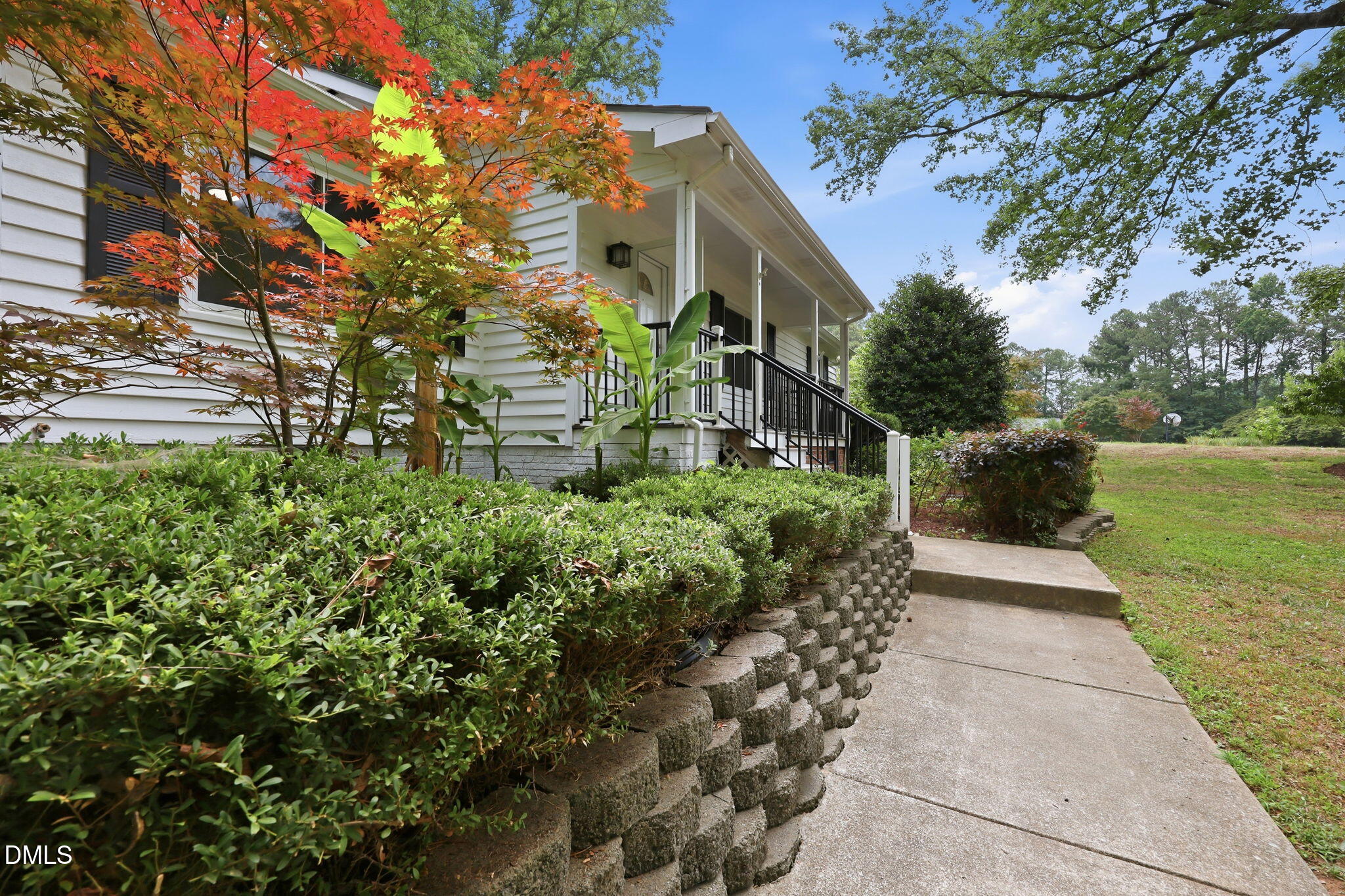 main property photo 35