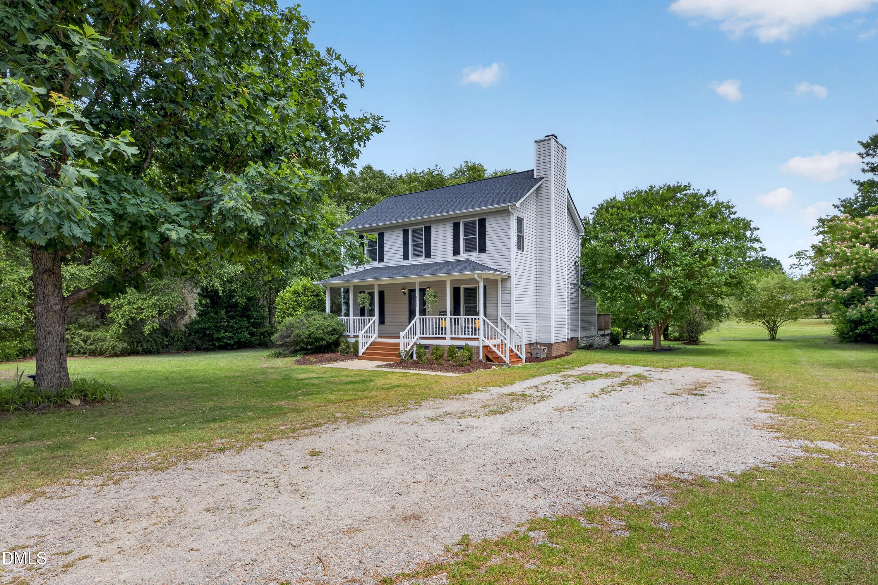 main property photo 38