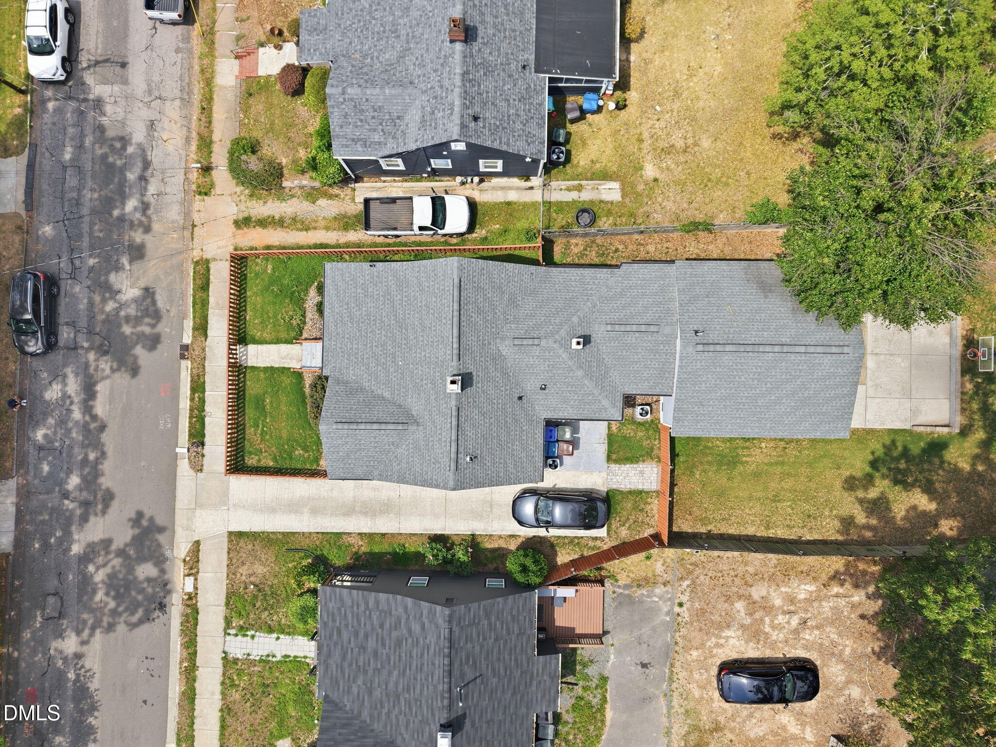 main property photo 7