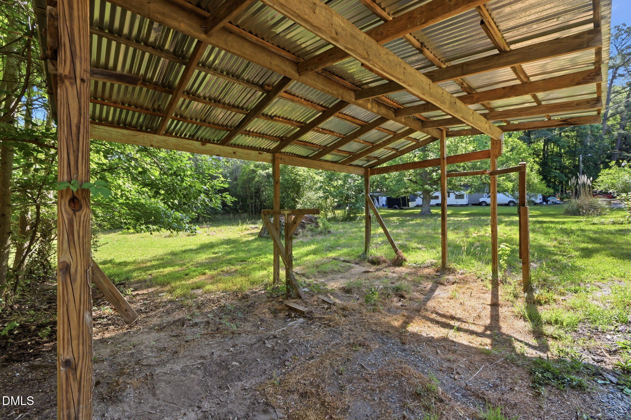 main property photo 14