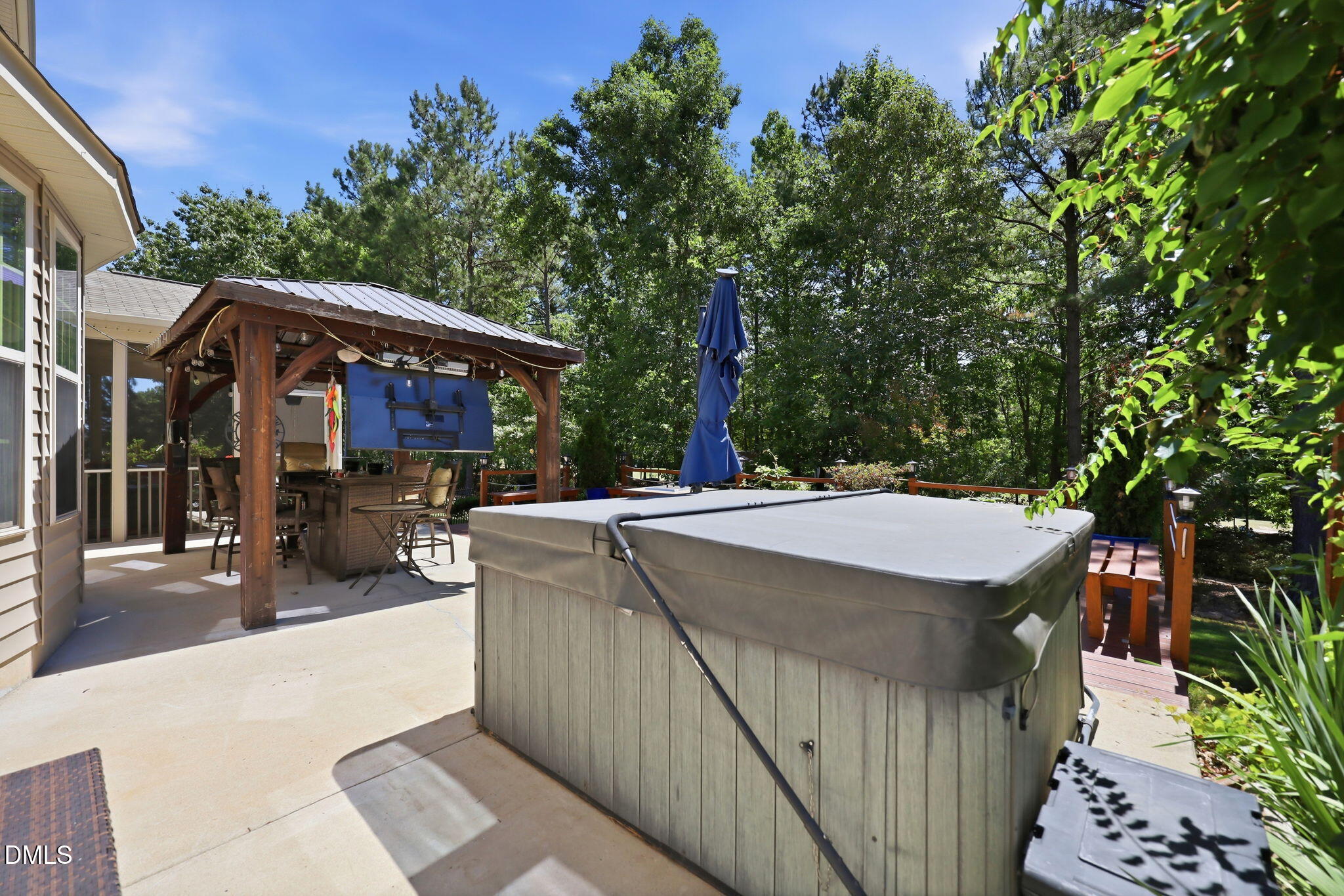 main property photo 61