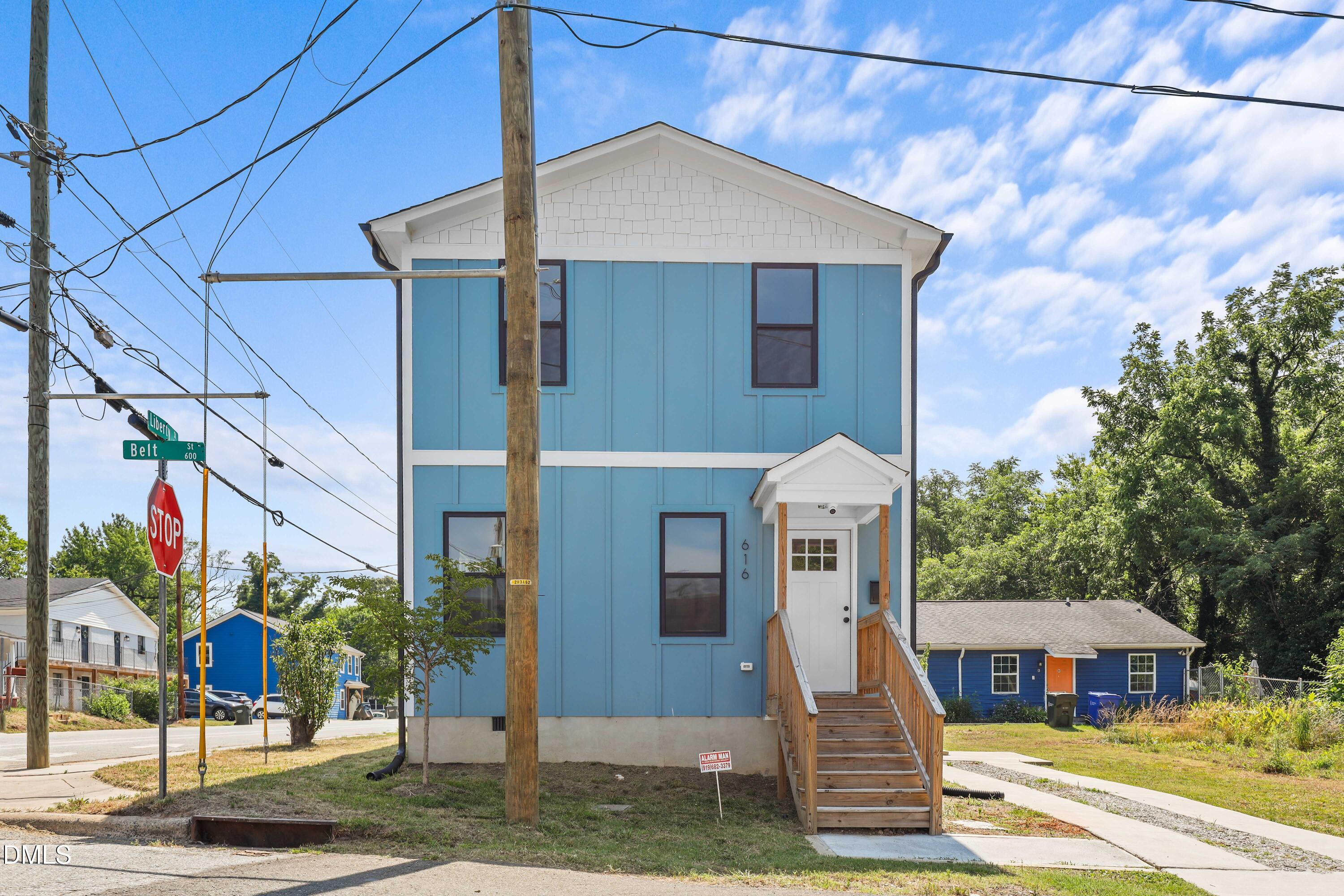 main property photo 28
